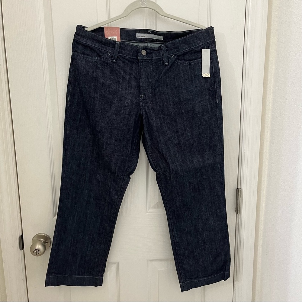 NWT- Old Navy - The Flirt Mid Rise Stretch Capri Denim